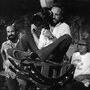 Vilmos Zsigmond sur le tournage de "Jinxed!", en 1982 - DR - Dans Vilmos Zsigmond Golden Frog Lifetime Achievment Award, Camerimage 1997 