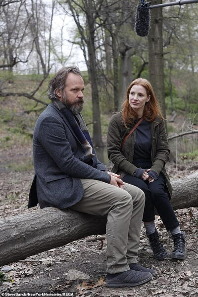 Jessica Chastain and Peter Sarsgaard.