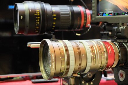 Angénieux presents at Camerimage the Optimo 44-440 A2S and the Angenieux Type EZ series