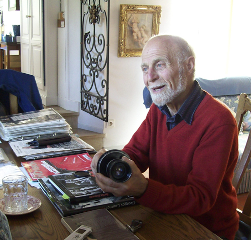 Maurice Fellous et son zoom Angénieux 35-140 mm - Photo Isabelle Scala