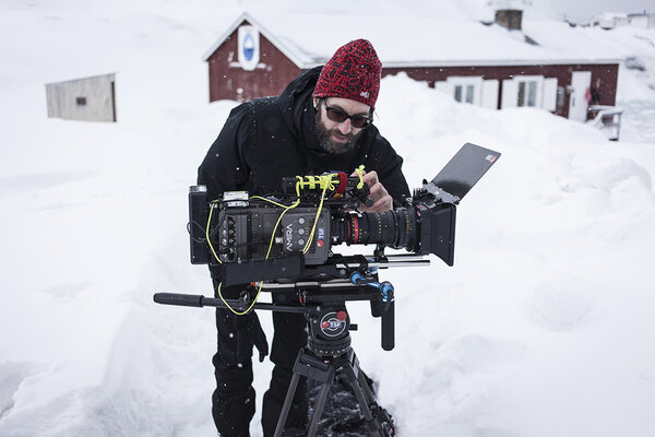 Sébastien Godefroy sur le tournage du "Voyage au Groenland" - DR