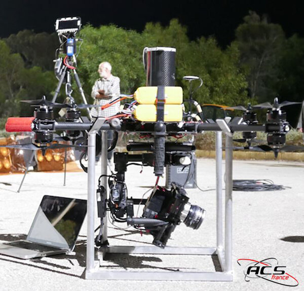Drone équipé pour le tournage de "13 Hours" - Photo ACS France