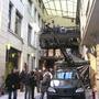 "Voiture-bras-tête stabilisée" à l'intérieur de la cour de La fémis - Photo JN Ferragut - © AFC 
