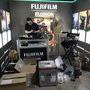 Préparatifs sur le stand Fujifilm-Fujinon - Photo Laurent Andrieux 