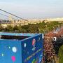 Survol de la Fan Zone du Champs de Mars à l'ouverture de l'Euro 2016 