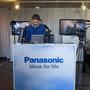 Luc Bara sur le stand Panasonic 
