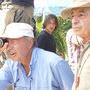 Jean-Paul Meurisse, cadreur, au viseur, et Willy Kurant 