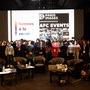 Les participantes entourées des membres de Femmes à la Caméra présentes - Photo Jean-Noël Ferragut 