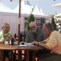 Willy Kurant, Alan Ronay, ex-directeur de la planification des Laboratoires CFI/Technicolor Los Angeles, et Tom Stern - sur la terrasse du (…) 