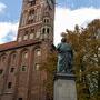 Monument de Nicolas Copernic, place du marché à Toruń - Photo Katarzyna Średnicka 
