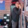 Jean-Noël Ferragut, le 13 mai sur le pavillon de la CST, positionnant avec précision un crochet X auquel sera suspendue l'une des photos des (…) 