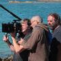 Pierre Milon, à la caméra, Vincent Buron, au point, et deux membres de l'équipe sur le tournage de "Juillet Août" - Photo Eddy (...) 
