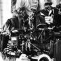Claire Mathon et une caméra équipée d'un zoom Optimo - Photo Marcel Hartmann 