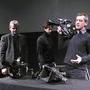 Laurent Mannoni et Berto, l'Eclair 16 à l'épaule (sur la table, un Caméflex et une Arri IIC) - Photo Jean-Noël Ferragut 