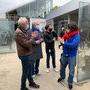 Jean-Pierre et Luc Dardenne préparent avec Gilles Porte le tournage de "La Sortie des usines Lumière 2020" - Photo Christine Plenus, (...) 