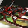 Lunettes "3D" au repos après une projection d'images en relief 