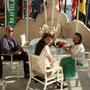 Annick Mullatier, à droite, en compagnie de Dominique et Sophie Bouilleret, sur la terrasse Fuji du Carlton, au Festival de Cannes en 2003 - (...) 