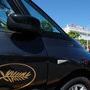 Voiture officielle sur fond d'immeuble "Splendid" - Photo Jean-Noël Ferragut 