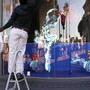 Laveur de vitrine anamorphique - Photo Jean-Noël Ferragut 