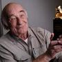 Peter Biziou et son trophée - Photo Olav Nowiak Camerimage Festival 