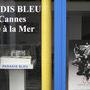 Pilier jaune et paradis bleu ! - Photo Jean-Noël Ferragut 