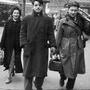 Charles Bitsch, au centre, Parvanne Saberi, à gauche, et Jean Lavie pendant leurs études à "Vaugirard" - Archives Pierre (...) 