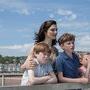 Rachel Weisz dans le rôle de Clare Crowhurst, et ses enfants, dans "The Mercy", réalisé par James Marsh, tourné en Kodak. - © StudioCanal / (...) 