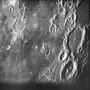 Première image de la Lune prise le 31 juillet 1964 depuis Ranger 7 par une optique Angénieux 25 mm f:0.95 
