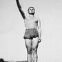 Photo Henry Ely Aix - Salut pétainiste, 1940 - Collection CEPPIA 