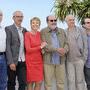 Le jury de la Caméra d'or lors de son "photo call" - De g. à d. : Michel Andrieux, Rémy Chevrin, Gloria Satta, Carlos Diegues, (...) 