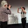Agnès Godard vise Gilles Porte qui la photographie - Photo Aymerick Pilarski 