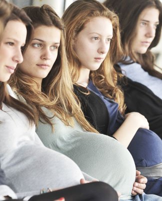 Entretien avec le directeur de la photographie Jean-Louis Vialard à propos de "17 Filles" de Delphine et Muriel Coulin