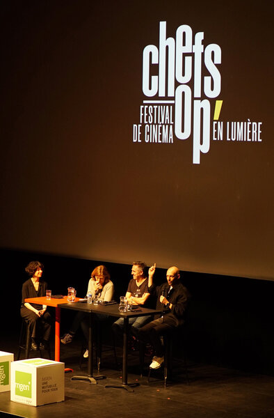 Yonca Talu, Marion Rey, José Gerel et Xavier Dolléans lors de la table ronde sur les séries 