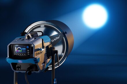 Arri Lighting présente la nouvelle optique Orbiter Beam, une luminosité optimale pour les applications à longue portée