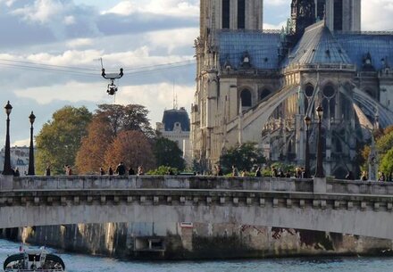 ACS France installe un Cablecam entre la Seine et Notre-Dame