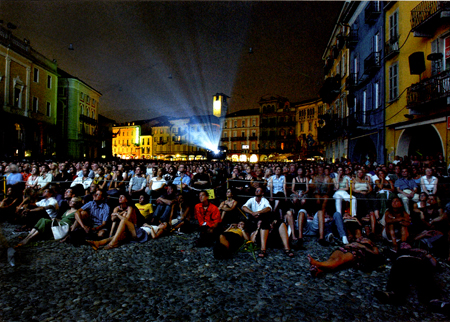 Projection sur La Piazza Grande