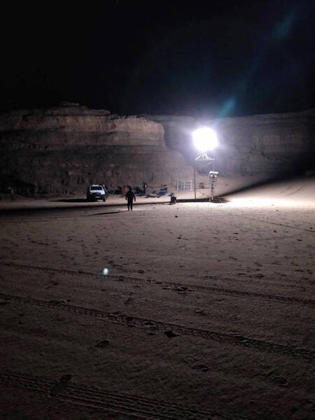 Défi technique de l'éclairage de nuit dans le désert - Photo Kanamé Onoyama