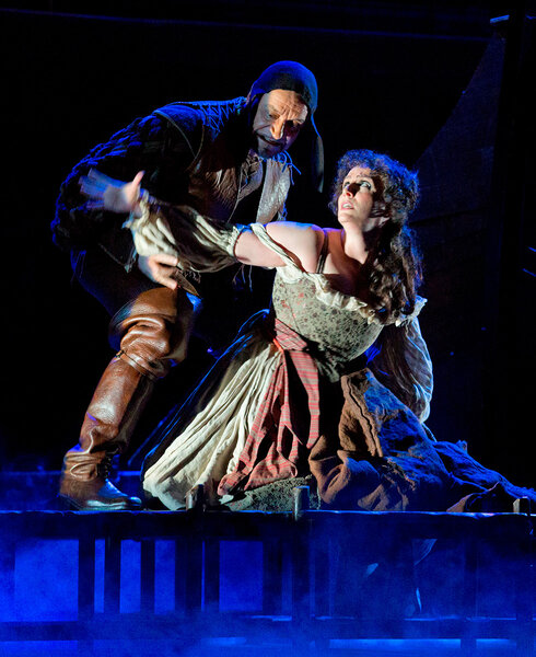 Rigoletto de Giuseppe Verdi, Teatro San Carlo Naples, lumière Arnaud Bernard - Photo Luciano Romano