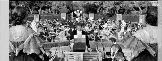 Photogramme au format de projection 1:2,35 - "Lola Montès" photographié par Christian Matras <br class='manualbr' />© Les Films du Jeudi