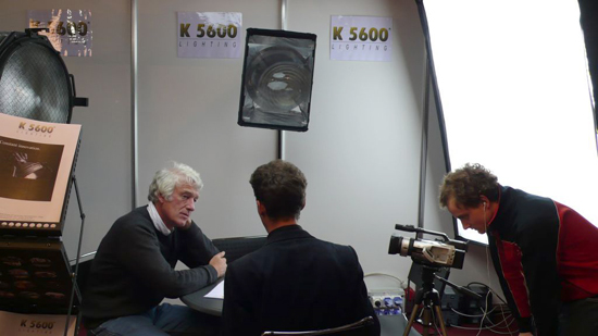 Roger Deakins - sur le stand K 5600 de Plus Camerimage<br class='manualbr' />Photo Marc Galerne