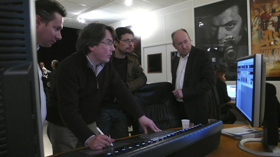 Démonstration de Damon Hawkins (Product Specialist Europe) de la station d'étalonnage Pablo de Quantel lors de l'Atelier "workflow numérique"
