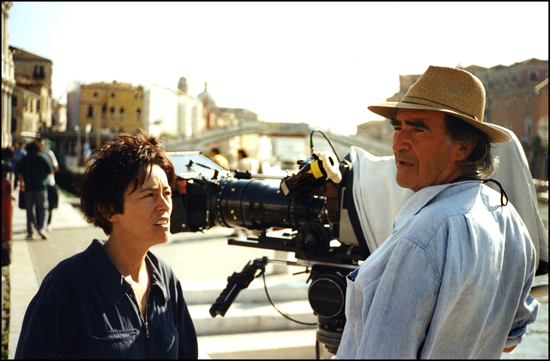 Irina et William Lubtchansky - Sur le tournage à Venise de <i>Lundi matin</i> d'Otar Iosseliani<br class='manualbr' />Photo DR