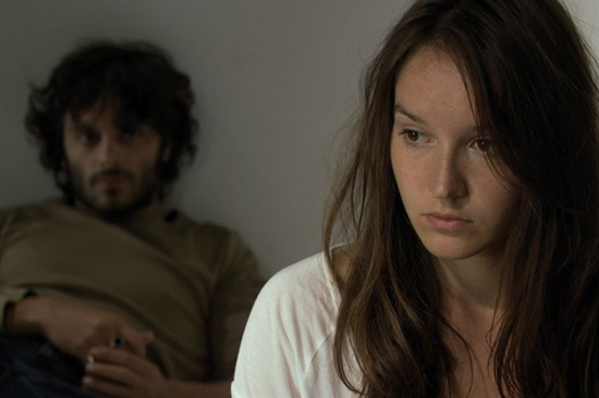 Pio Marmai et Anaïs Demoustier - Dans le film d'Isabelle Czajka <i>D'amour et d'eau fraîche</i>, photographié par Crystel Fournier – © Photo Stéphanie Dupont Braunschweig