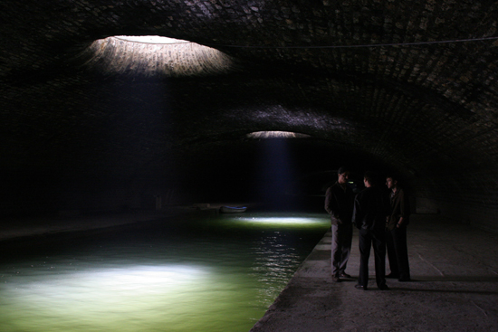 Sous le canal de la Bastille - Photo Pierre Milon