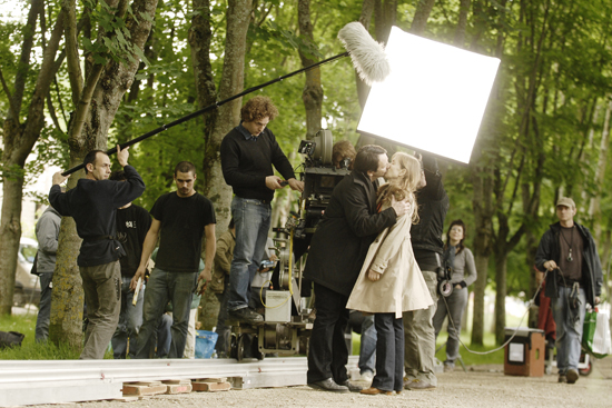 Jean-Hugues Anglade et Isabelle Huppert - Sur la Pee-Wee, André Chemetoff<br class='manualbr' />Photo Jérôme Prébois<br class='manualbr' />© 2008 Rectangle Productions - Europacorp - Point Prod - France 2 Cinéma - TSR