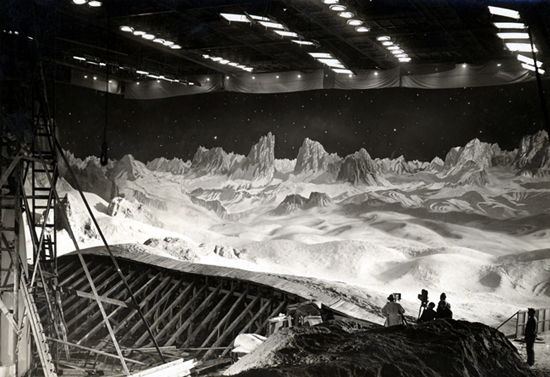 Décor de "La Femme sur la lune" - pendant le tournage du film de Fritz Lang (1929)<br class='manualbr' />Collection Cinémathèque française