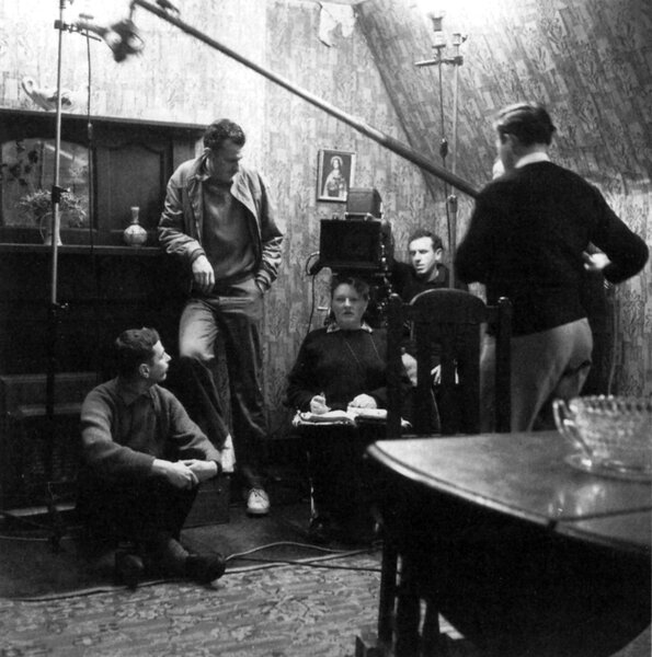 On the set of “A Taste of Honey”: W. Lassally seated left, T. Richardson standing at centre