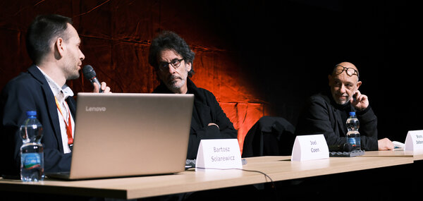 Joel Coen, au centre, et Bruno Delbonnel, à droite - Photo Hypergonar