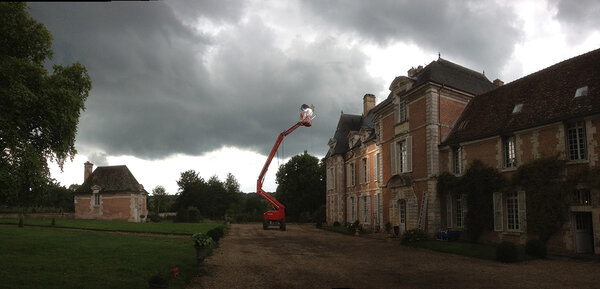 18 kW Fresnel sur nacelle, une des deux sources principales sur le tournage d'"Une vie" - Photo Eric Garzena