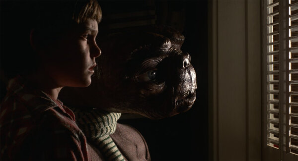 "E.T." - Screenshot - Universal Pictures